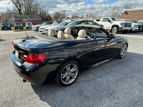 Used 2015 BMW M235i Convertible image 30