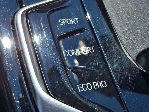 Certified 2023 BMW 530i xDrive w/ Premium Package AWD/4WD image 25