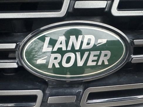 Used 2023 Land Rover Range Rover Sport SE image 40