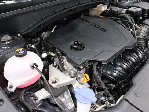 Used 2024 Hyundai Tucson Limited AWD/4WD image 16