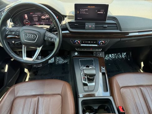 Used 2018 Audi Q5 Prestige w/ Prestige Package AWD/4WD image 10