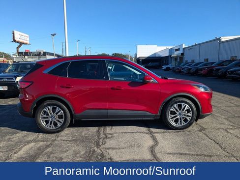 Used 2022 Ford Escape SEL w/ Technology Package image 3