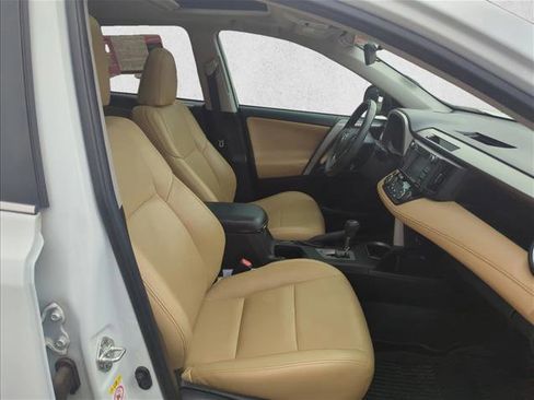 Used 2018 Toyota RAV4 XLE image 23