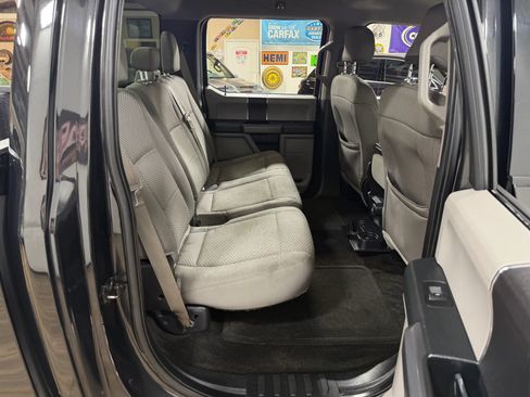 Used 2015 Ford F150 XLT AWD/4WD image 18