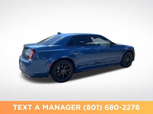 Used 2021 Chrysler 300 Touring L AWD/4WD image 5