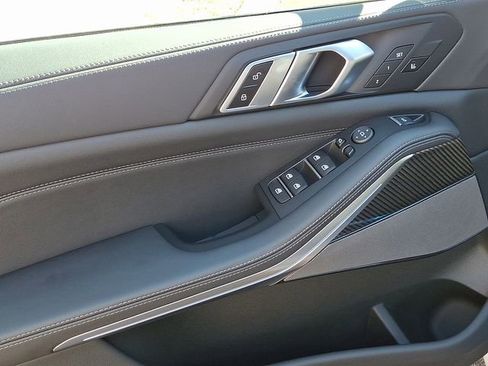 New 2026 BMW X5 M60i w/ Climate Comfort Package image 11