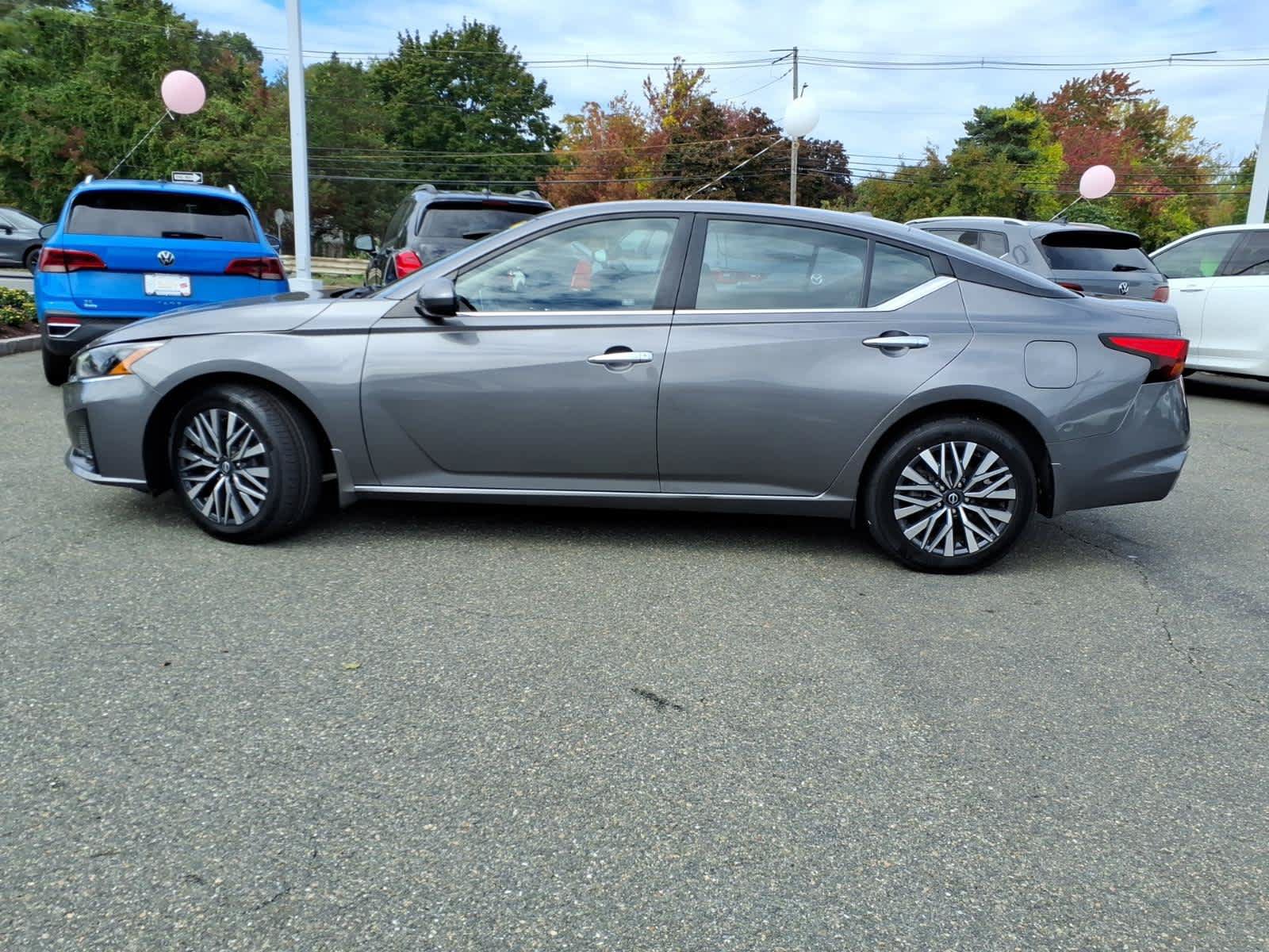 Used 2023 Nissan Altima 2.5 SV AWD/4WD image 7