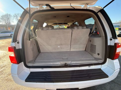Used 2010 Ford Expedition Limited image 10
