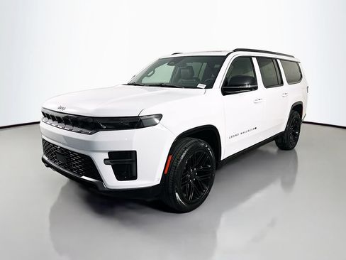 New 2026 Jeep Grand Wagoneer L Limited AWD/4WD image 3