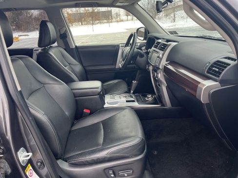 Used 2016 Toyota 4Runner Limited image 19