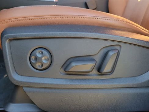 Used 2022 Audi Q5 2.0T Premium image 21