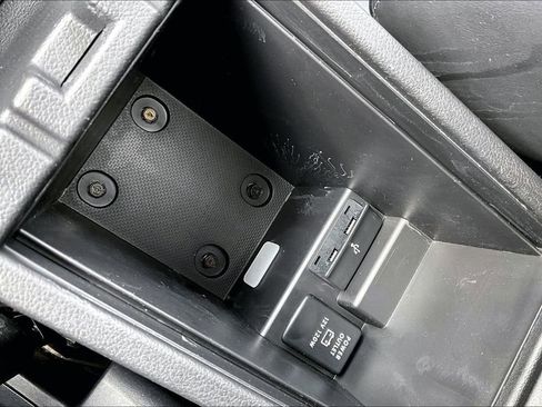 Used 2018 Mitsubishi Outlander GT image 15