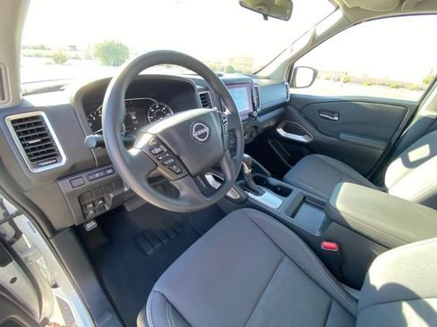 Certified 2024 Nissan Frontier SV image 13