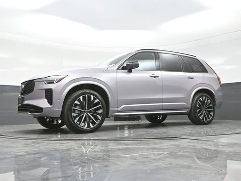 New 2026 Volvo XC90 B6 Ultra w/ Protection Package AWD/4WD image 11
