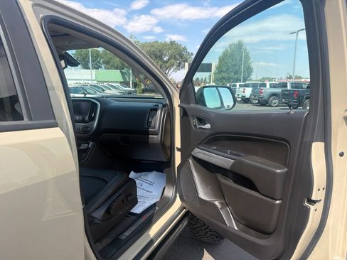 Used 2021 Chevrolet Colorado ZR2 AWD/4WD image 33