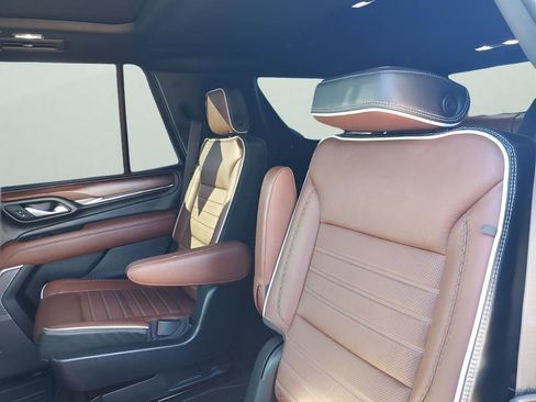 Used 2023 GMC Yukon Denali Ultimate image 19