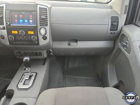Used 2020 Nissan Frontier SV w/ Midnight Edition Floor Mats image 10