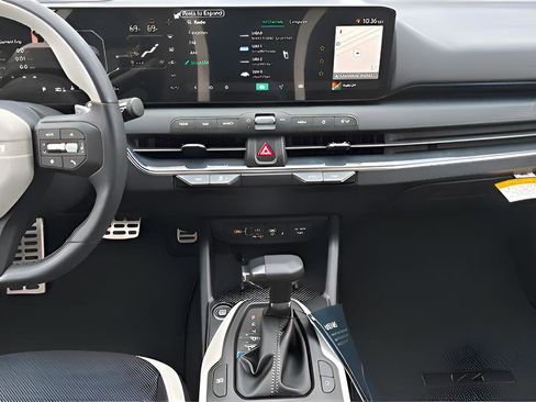 New 2025 Kia K4 GT-Line Turbo image 16