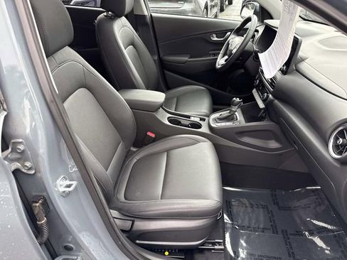 Used 2022 Hyundai Kona Limited AWD/4WD image 9