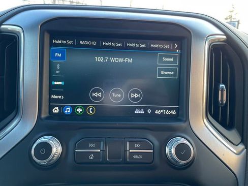 Used 2022 GMC Sierra 2500 SLE image 18