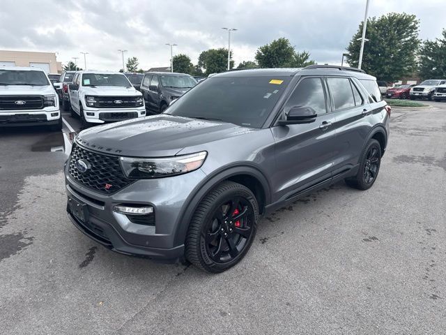 Certified 2023 Ford Explorer ST w/ Equipment Group 401A AWD/4WD image 3
