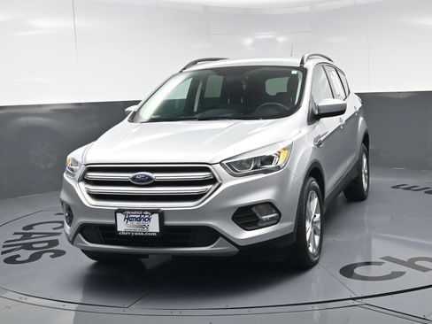 Used 2019 Ford Escape SEL image 11