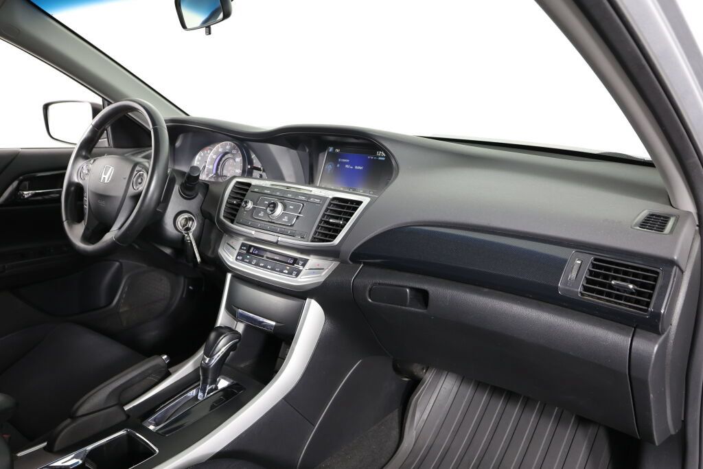 Used 2013 Honda Accord Sport image 23