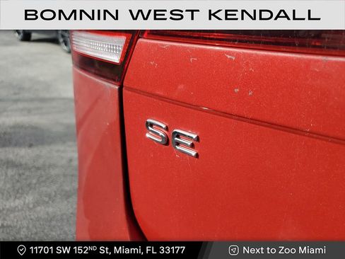 Used 2023 Volkswagen Tiguan SE image 11