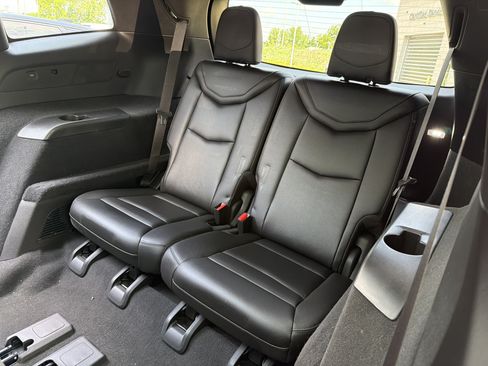 Used 2022 Cadillac XT6 Luxury FWD image 30