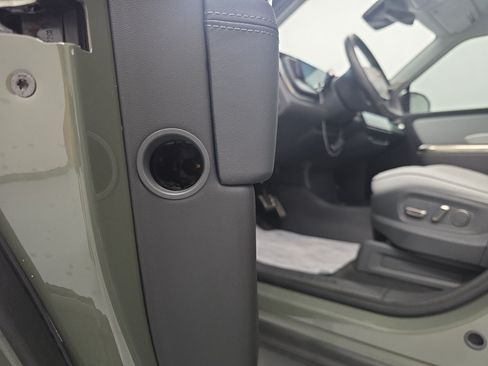 Used 2023 Rivian R1S Launch Edition AWD/4WD image 32