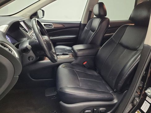 Used 2019 Nissan Pathfinder Platinum w/ Cargo Package image 17