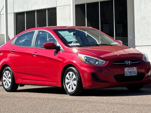 Used 2016 Hyundai Accent SE image 6