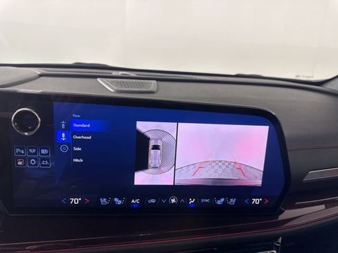 Used 2024 Chevrolet Traverse RS AWD/4WD image 47