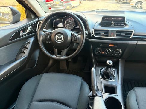 Used 2014 MAZDA MAZDA3 i Sport image 6