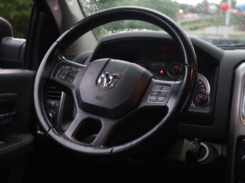 Used 2019 RAM 1500 Big Horn AWD/4WD image 7