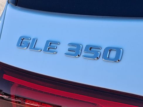 Used 2022 Mercedes-Benz GLE 350 4MATIC image 31