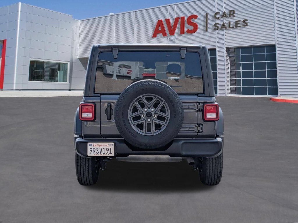 Used 2025 Jeep Wrangler Unlimited Sport AWD/4WD image 7