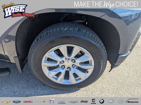 Used 2019 Chevrolet Silverado 1500 Custom w/ Custom Value Package AWD/4WD image 21