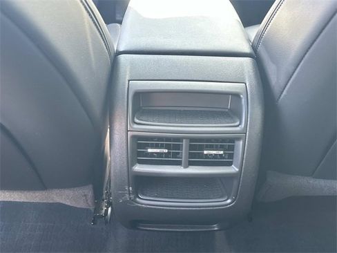 Certified 2021 Cadillac XT5 Premium Luxury image 16