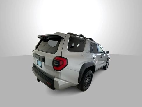 New 2026 Toyota 4Runner SR5 AWD/4WD image 8