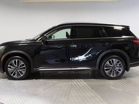 Certified 2026 INFINITI QX60 Luxe w/ Family Package AWD/4WD image 3