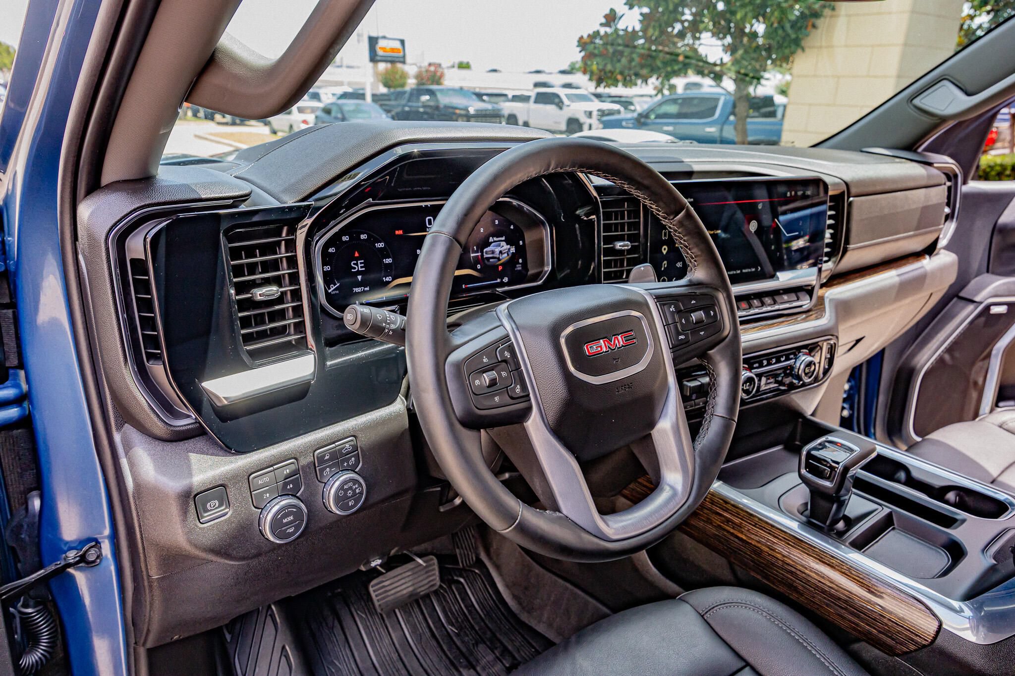 Used 2026 GMC Sierra 1500 Elevation w/ Elevation Premium Package AWD/4WD image 17