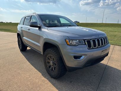 Used 2020 Jeep Grand Cherokee Laredo