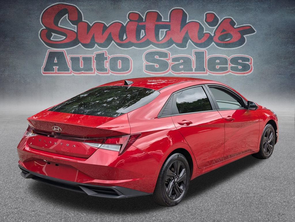Used 2022 Hyundai Elantra SEL w/ Cargo Package FWD image 6