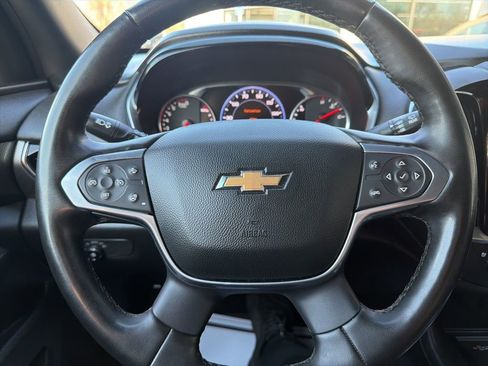 Used 2023 Chevrolet Traverse Premier image 37