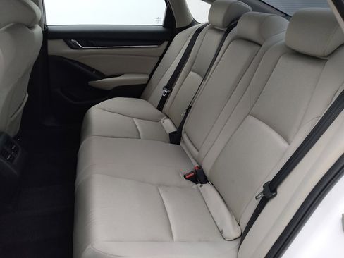 Used 2018 Honda Accord EX image 18