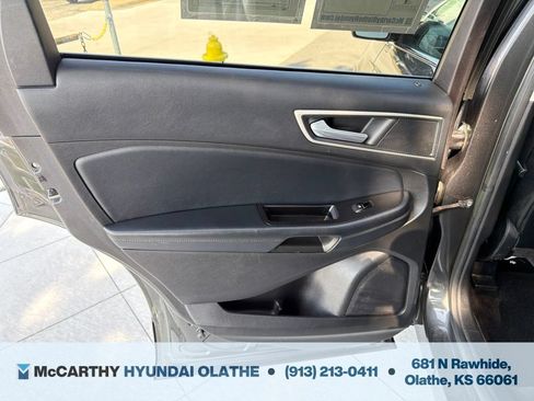Used 2017 Ford Edge SEL w/ Equipment Group 201A FWD image 20