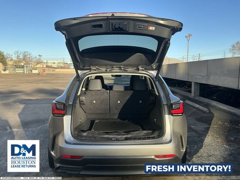 Used 2024 Lexus NX 250 FWD image 11