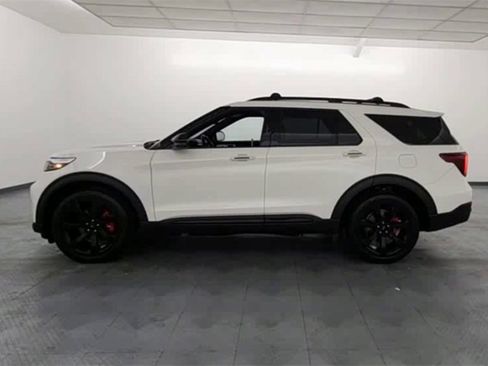 Used 2022 Ford Explorer ST w/ Equipment Group 401A image 5
