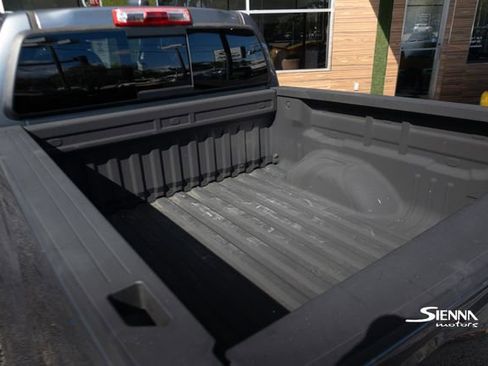 Used 2018 GMC Canyon SLE w/ SLE Convenience Package image 37